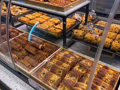 -巴黎贝甜(大宁国际商业广场店)