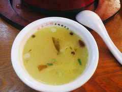 -周鱼小馆石锅酸菜鱼(活力汇店)