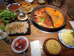 -巴卤社老火锅(财富店)