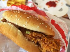 麦辣鸡腿汉堡-麦当劳(杭州临平万达广场店)
