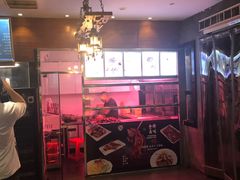 -万记麻辣烫国展总店