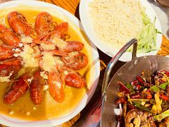 -霸气大叔干锅鸭头·龙虾烧烤·川菜·赛事直播(三里屯店)