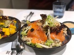 烟熏三文鱼杂菌沙拉-BE BRIGHT KITCHEN(正佳广场店)