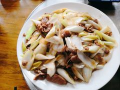-赵氏牛肉罩火烧