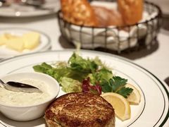 招牌蟹肉饼-Wolfgang’s Steakhouse 沃夫冈牛排馆(上海白玉兰广场店)