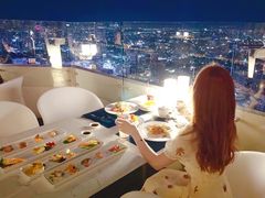 -彩虹云霄酒店76&78层国际自助餐