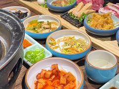 -明洞阿姨·韩式酱蟹烤肉·创意料理(三元桥店)