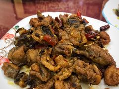 -清真磊磊烧烤老店(饮虎池街34号店)