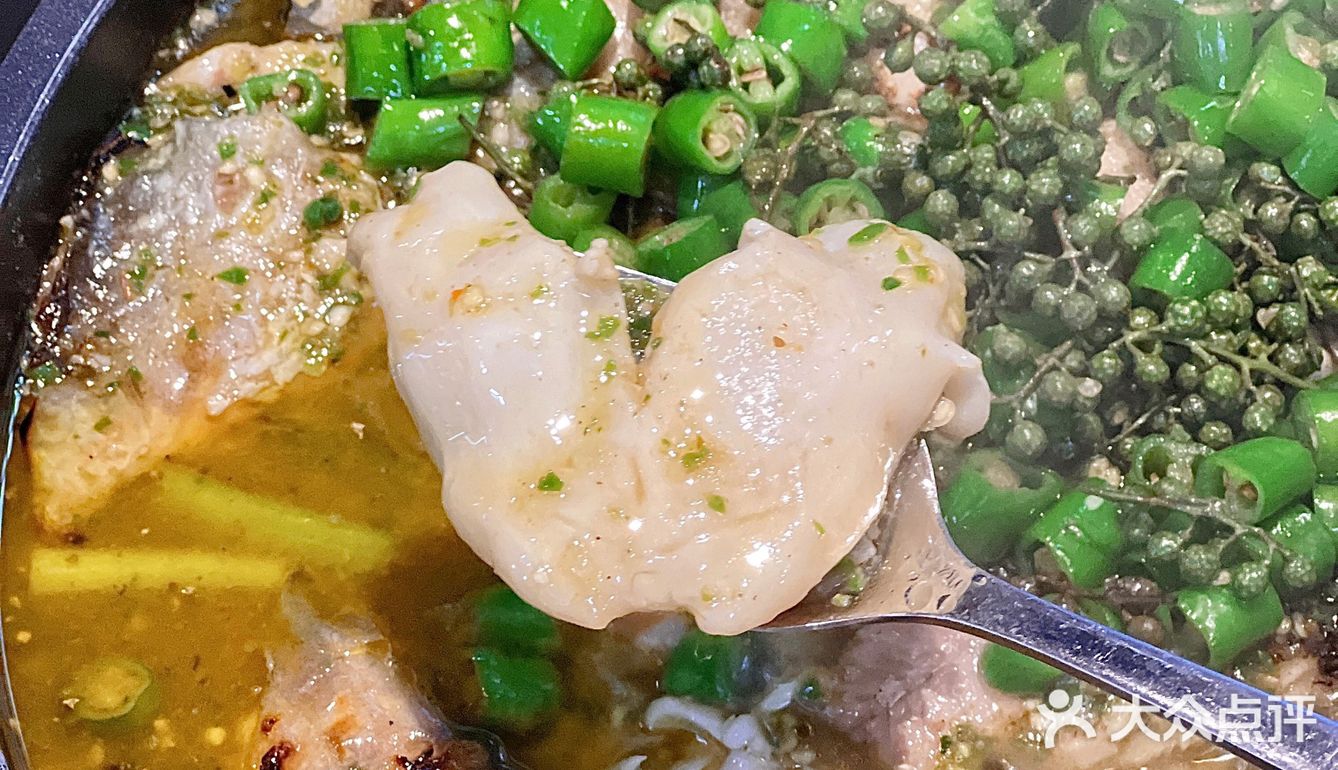 贵阳探店｜这家青花椒拷鱼也太好吃了吧