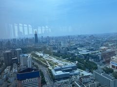 -怡豪大饭店·49楼旋转自助餐厅