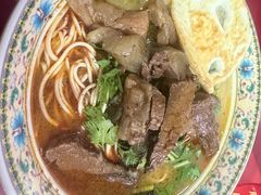 -金杨拉面王小吃面馆·牛三宝面·红烧牛肉粉