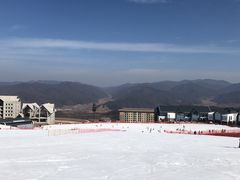 -鳌山滑雪度假区