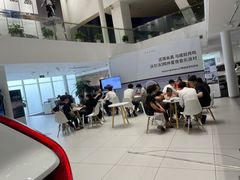 -杭州中沃沃尔沃4S店(滨江区店)