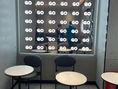 用餐区-喜茶(武汉范湖万达广场店)
