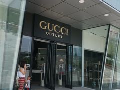-Gucci(首创奥特莱斯店)