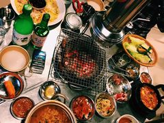 牛小排-釜山火炉·海鲜烤肉(紫藤路店)