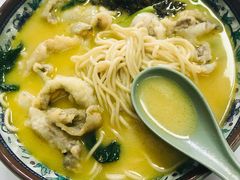 -明呈黄鱼面馆(斜土路店)