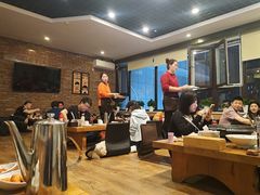 -喇喇排骨火锅·传统韩式脊骨汤(望京西园总店)