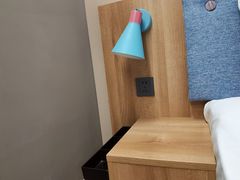 -莫泰酒店(厦门万象城火车站地铁站店)