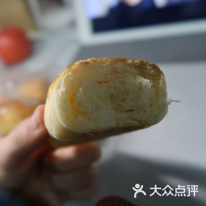 詹记宫廷桃酥王黄金牛角包图片-北京面包甜点-大众点评网