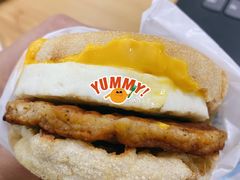 -麦当劳(假日广场店)