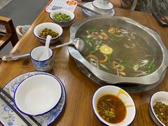 -牛缘村·贵州黄牛肉火锅(西善桥店)