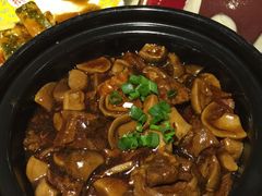 草菇牛腩-那家小馆•北京菜•烤鸭(中关村店)