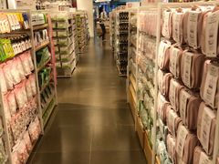 -名创优品(天河区正佳广场二店)