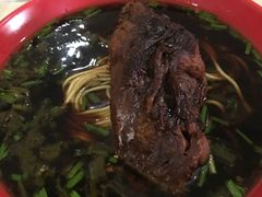 -小龙大肉面馆