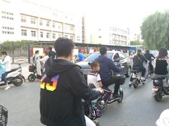 -秦皇岛市西港路小学