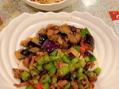 茄子肉丁小公鸡双拼拌面-文三里屯面馆(三里屯店)