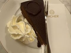 -Cafe Sacher(WIEN)
