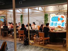 -渝信川菜 · 川味家常菜(财富购物中心店)