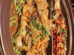 -鸣记脆皮烤鱼·海鲜烤鱼(马栏店)