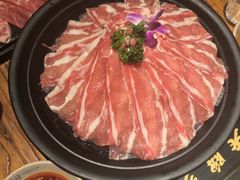 -老牌坊云南鱼豆花火锅(爱建店)
