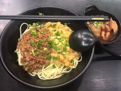 -丽影重庆小面(定西路店)