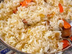 碎肉手抓饭-伊带伊路新疆美食府(呼家楼店)
