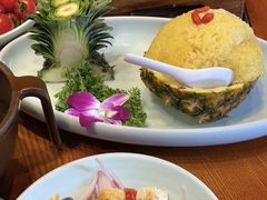 -老滇山寨•云南特色菜•地方菜•民族风情歌舞表演(金碧店)