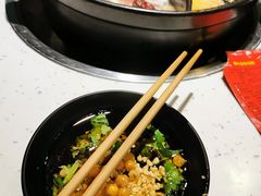 -钢管厂五区小郡肝串串香(奥克斯广场锦城万达店)