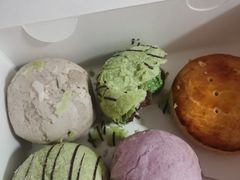 -十三不靠·球酥点心(台东步行街店)