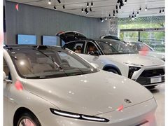 -蔚来中心(北京中关村店)