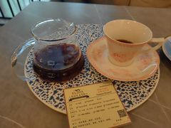 -LEO CAFE