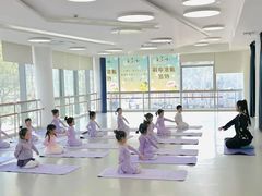 -小荧星艺校(浦东中环分校)