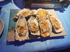 烤蒜茸中蚝-千岛蚝高压锅生蚝·人参火锅(白云万达店)