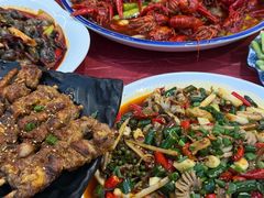 -莽哥海鲜烧烤(盘金路店)