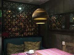 -香巴拉云南餐厅(华莱坞店)