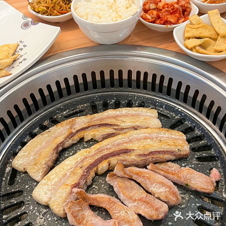 金华为数不多韩国人开的烤肉店，有被好吃到！