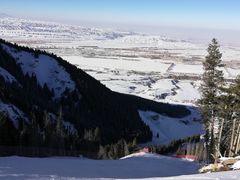 -丝绸之路山地度假区滑雪场