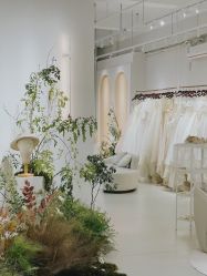 点击看大图 -GODDESS WHITE婚纱礼服(鹏城动力大厦店)
