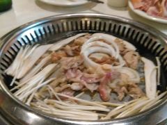 -北京汉丽轩海鲜烤肉自助火锅一体(中百店)